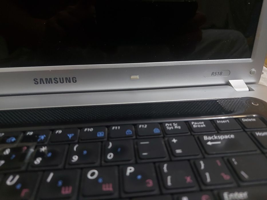 Ноутбук  самсунг R 518