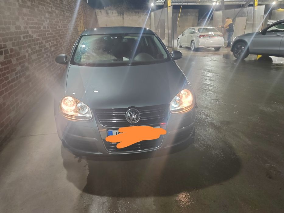 Vw jetta 1.6 benzina+gpl 
- [ ] Vwv getta 2006, 1,6 benzina, cod motor