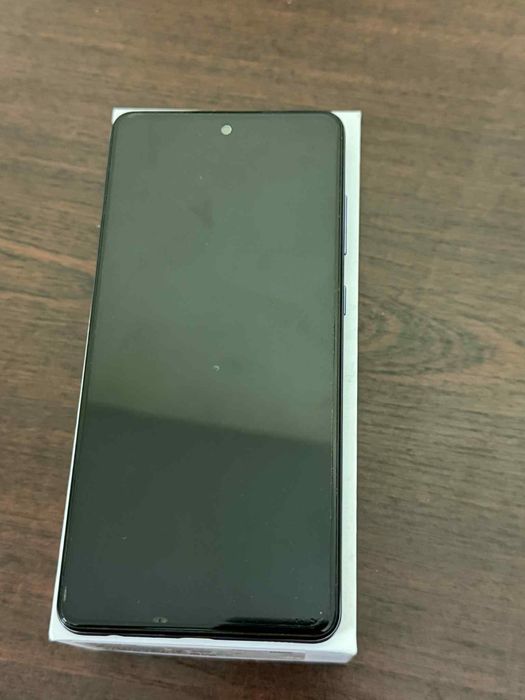 Телефон Samsung A72