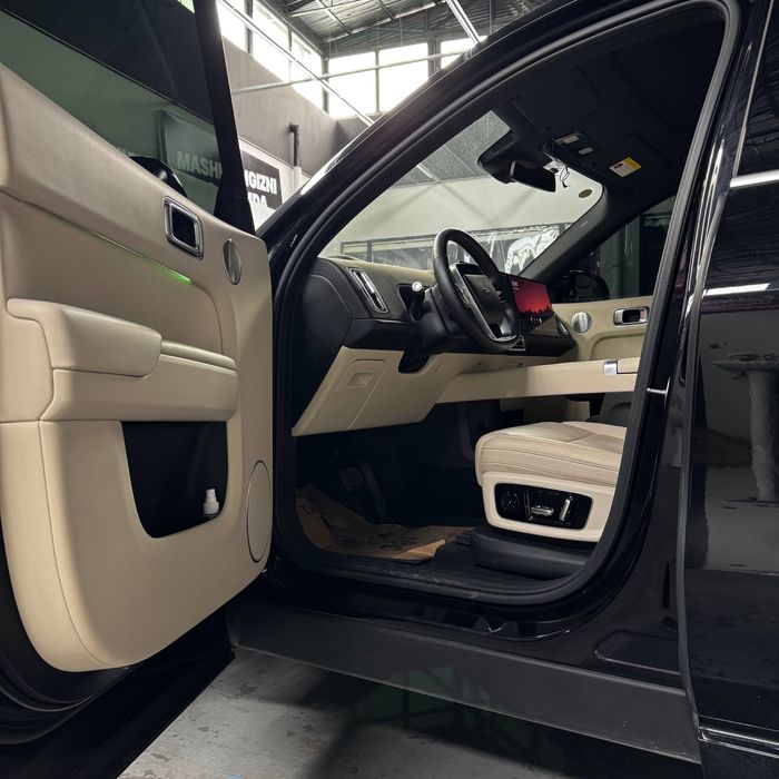 Lixiang L9 2024 yil qora rang