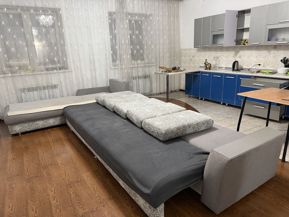 Продам диван размер 4.20 раскладной