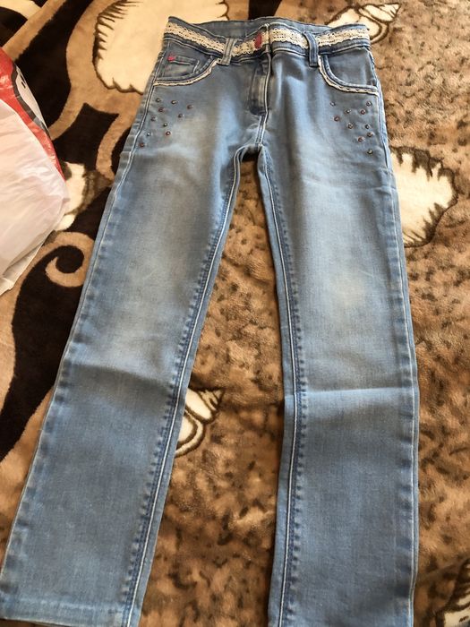 Продаются джинсы