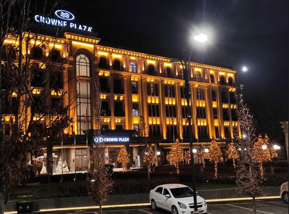 Современное фасадное освещение,Zamonaviy fasad yoritgichlari