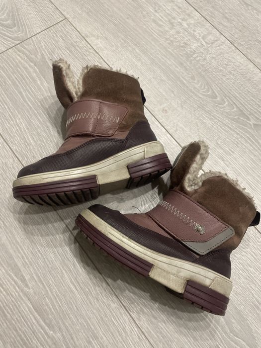 Отдам обувь для девочки 26 р