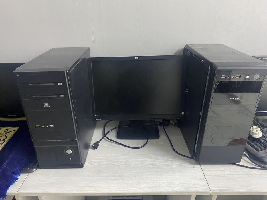 Stol uchun komputerlar.