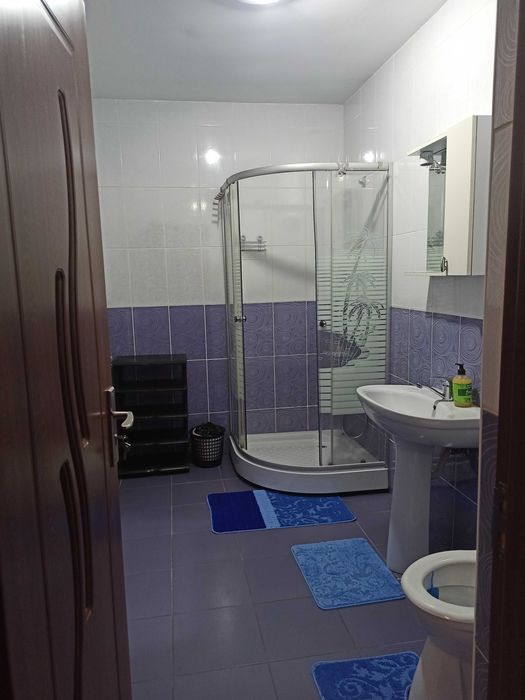 Dau în chirie apartament Florești