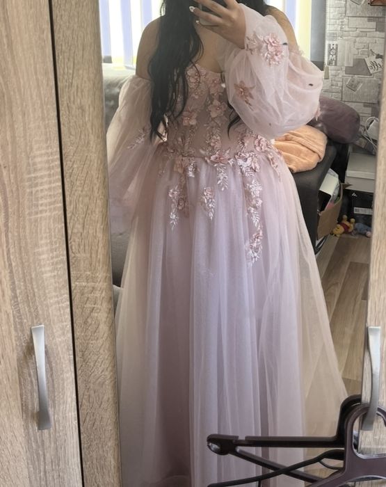 Официална рокля за абитурентски бал или друго събитие