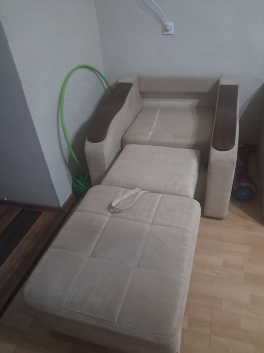 Продам диван и кресло