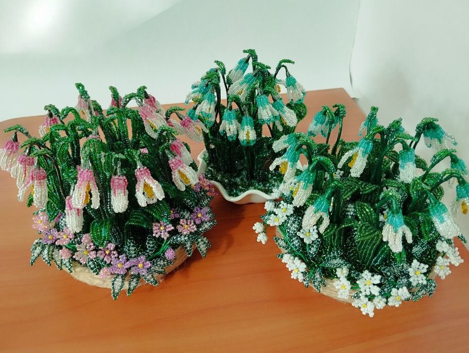 Подснежники из бисера