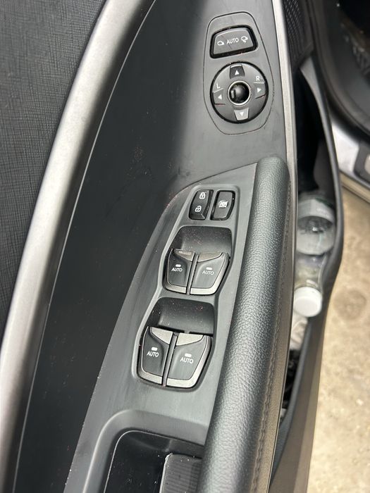 Panou coamandă geamuri electrice ușă stânga față șofer Hyundai Santa Fe 2016