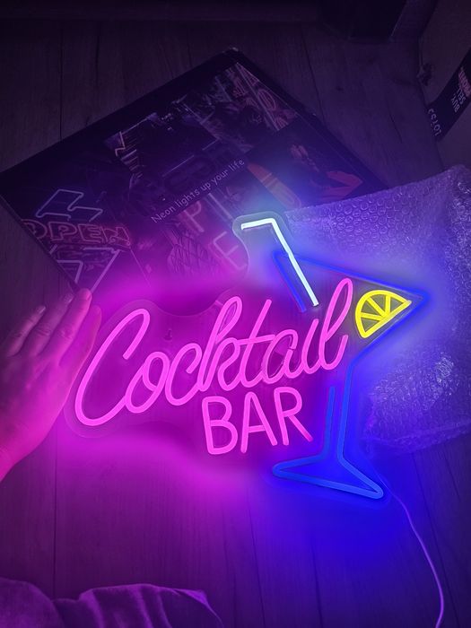 Semn luminos cocktail ptr bar