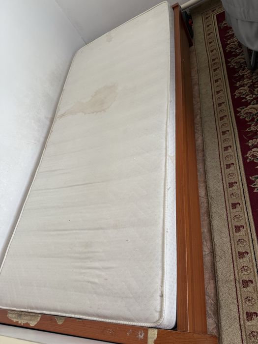 Кровати б/у, 10 000тг за одну