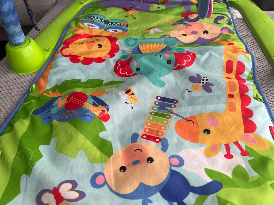 Активна гимнастика с пиано fisher price