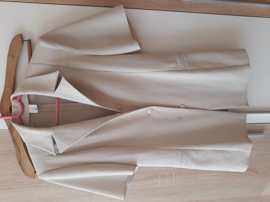 Дамски костюм в три части