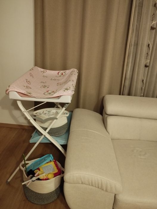 Бебешка вана със стойка и повивални