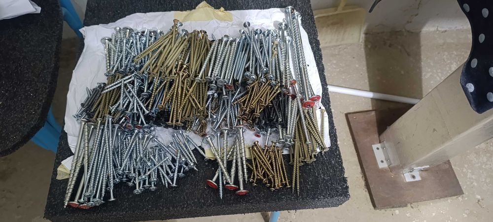 Holsuruburi  construcție