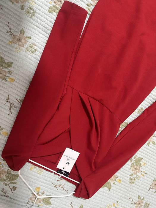 Продаю новое платье