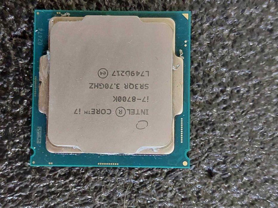 Intel Core i7 8700K, 6-ядрен, LGA 1151