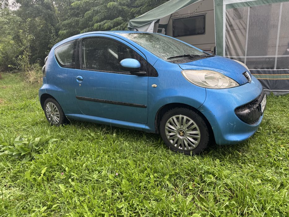 PEUGEOT 107