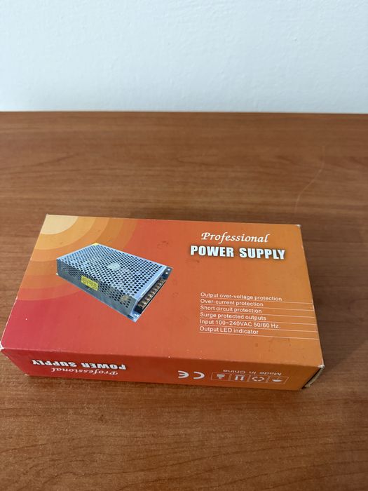 Комплект видеокамер , не хватает только кабеля.