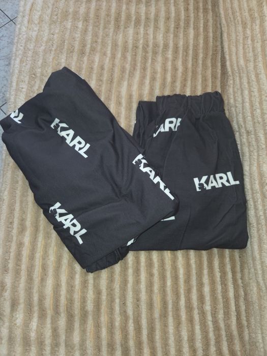 Продавам нов дамски памучен екип с бродирано лого -размер-М/Л