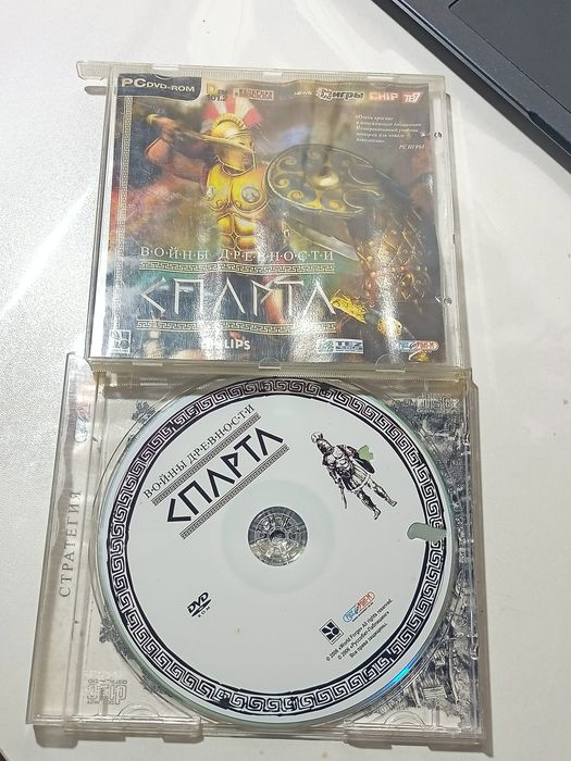 Диски с играми: Generals , СПАРТА , Stronghold , Sims 3 , Prototype.