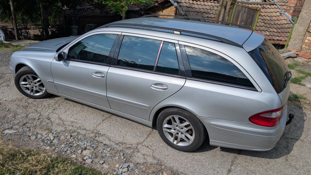 Mercedes W211 E220