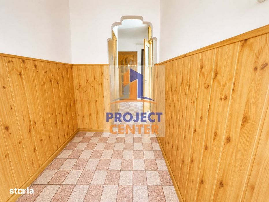 3 camere CRAIOVEI langa scoala nr 11, etaj 2, decomandat