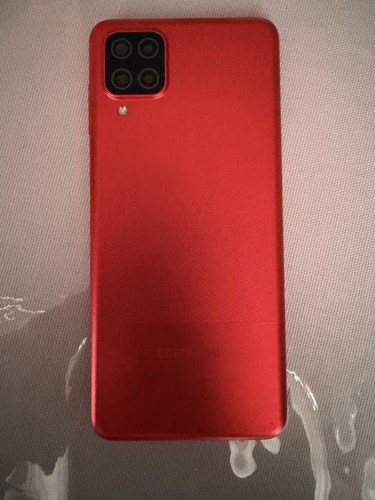 Samsung A12,в отличном состоянии,32 ГБ
