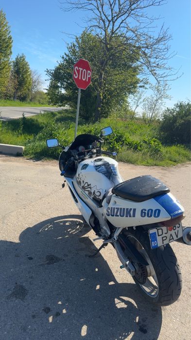 Suzuki gsxr motor 600cc
