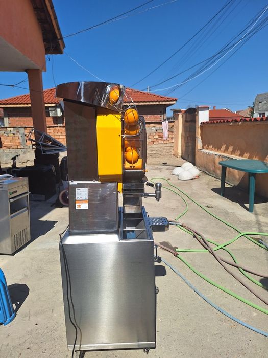 Машина за изтискване на сок