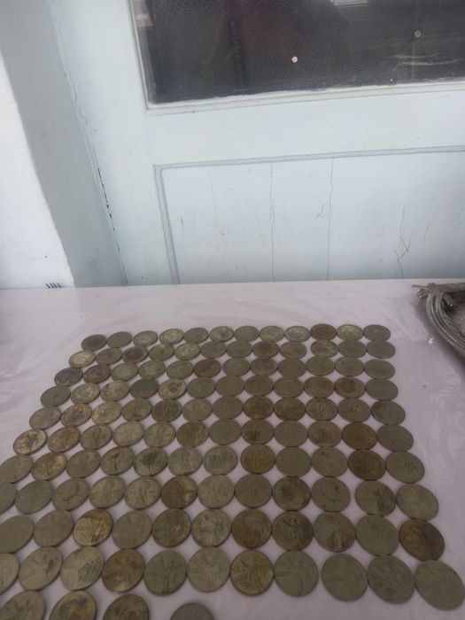 Продаю монеты разные , Советских времен.