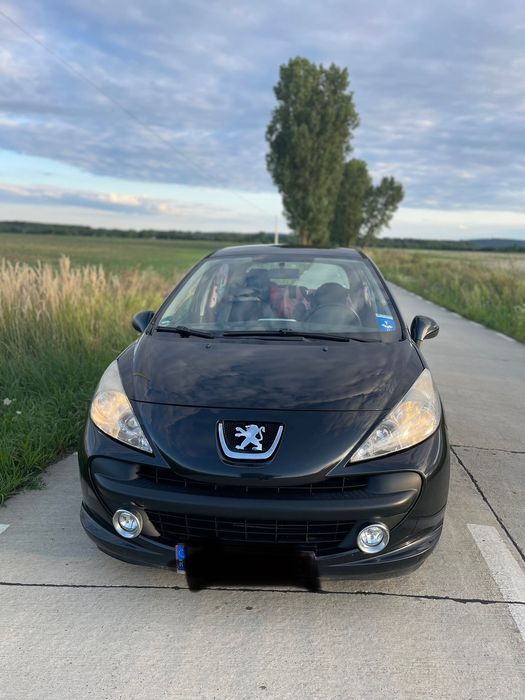 Vând mașina Peugeot 207