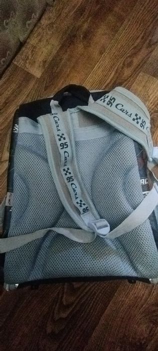 Рюкзак школьный.