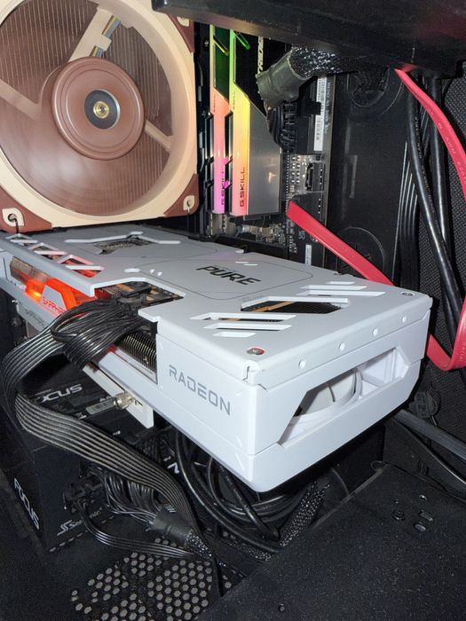 Sapphire  pure AMD 7800 xt OC 16 GB