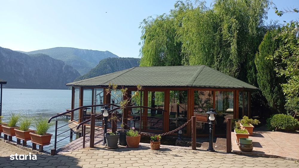 Vânzare complex turistic Dunăre — Cazanele Dunării, 3 pensiuni, 3,5M €