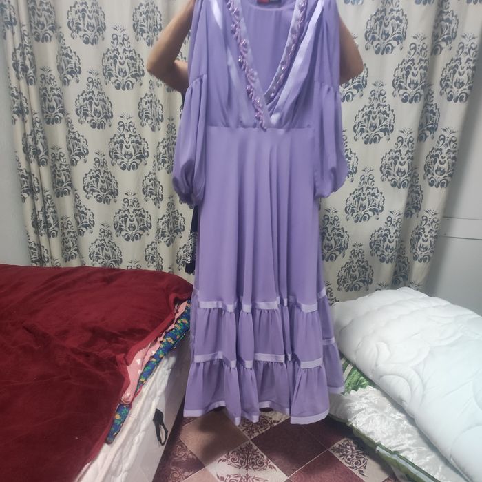 Платье на той очень красивое