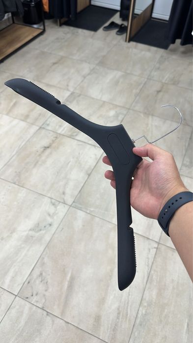 Продам топ- вешалки для одежды 10 шт