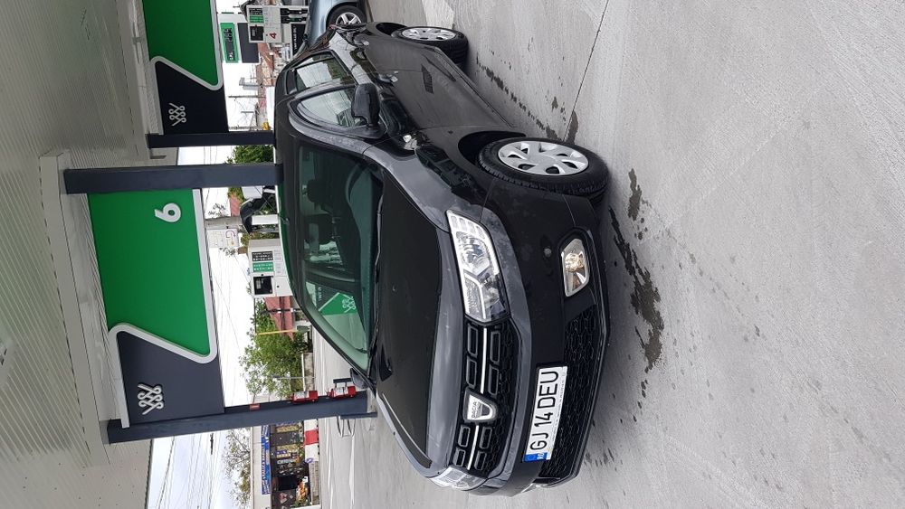 Rent a car inchirieri auto închiriez masina auto de inchiriat Rent