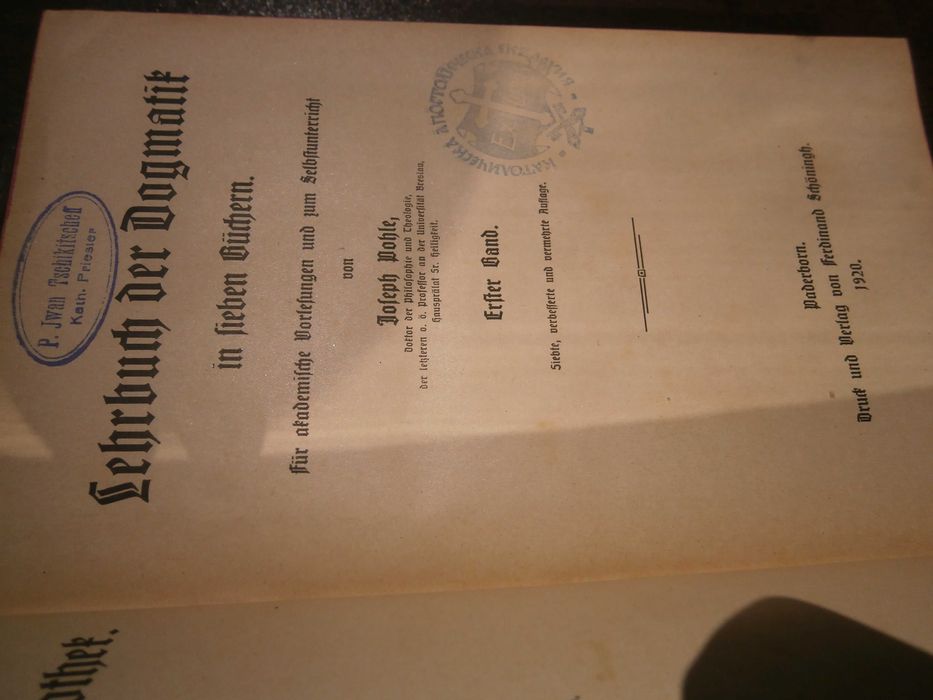 Католическа,Догматика,Учебник,Немски,Старинен