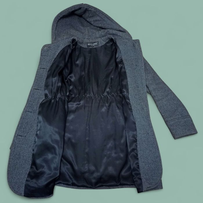 НЕДОРОГО Пальто драповое женское продаётся