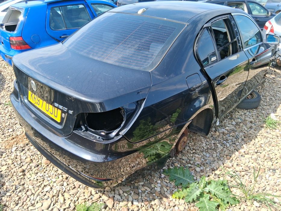 Dezmembrez BMW e 60 e61