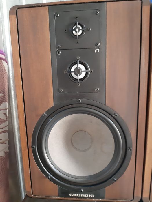 Vand technics su v 460 , plus boxe grundig  monilith 8500