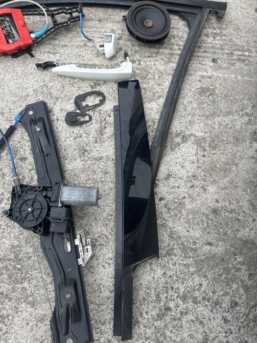 Accesorii usa BMW F30 F31 Macara geam maner boxa cheder trim motoras