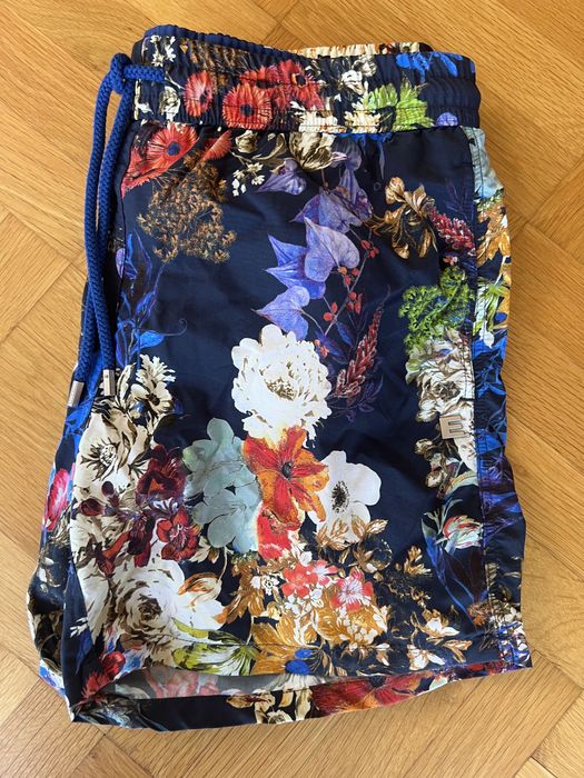 Мъжки бански на цветя