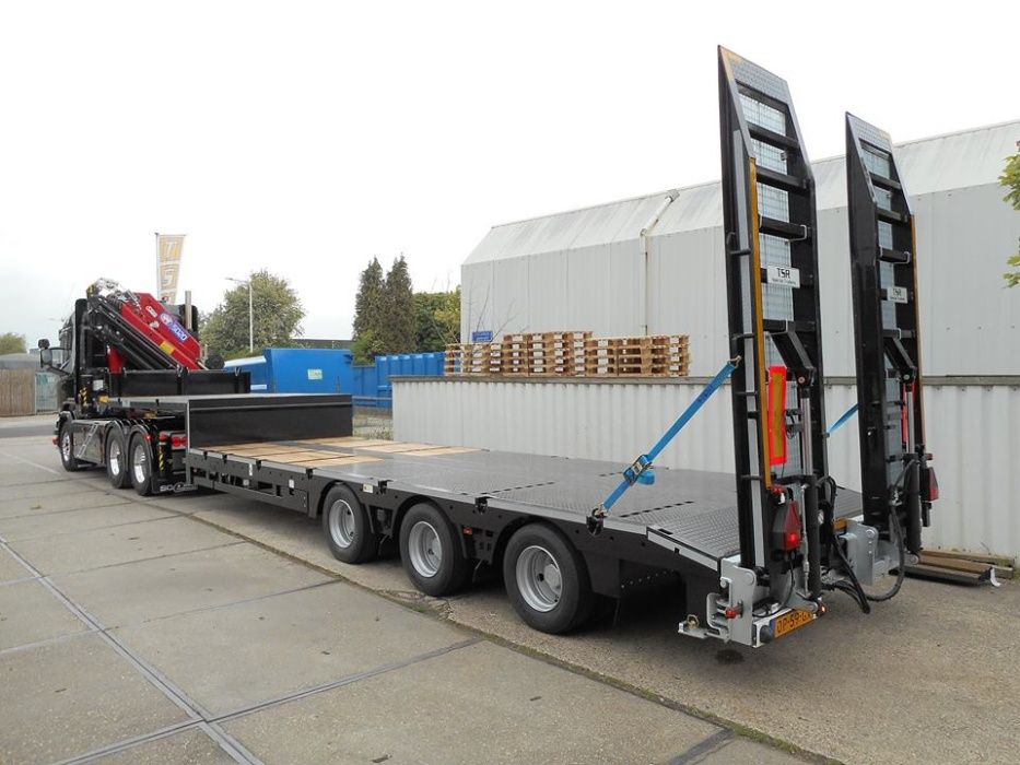 Transport Utilaje.Transport Combine si utilaje Transport Tractoare