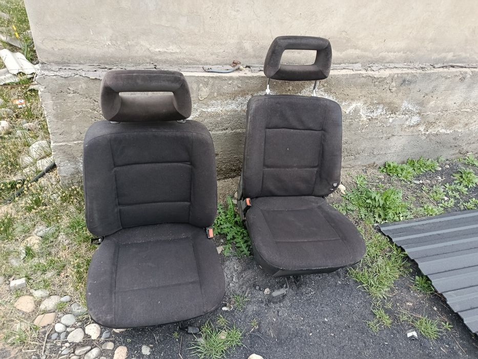 Сидение на ауди 100 с3