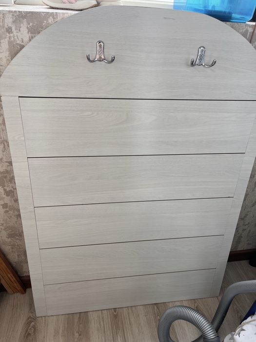 Продам доску с крючками (для магазинов)