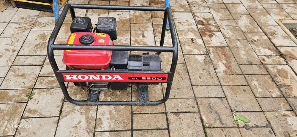 Generator honda  milwaukee