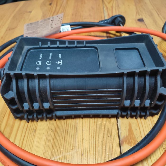 Aptiv - зарядно за ел автомобил